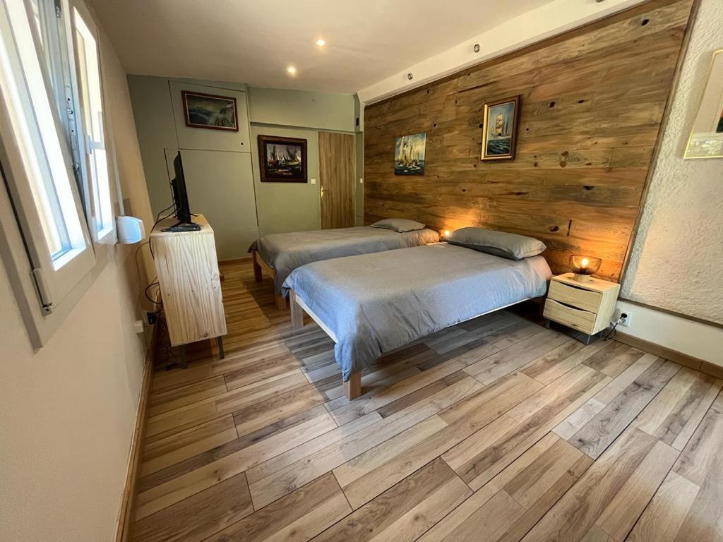 Casa Gecko Hotel Vilajuiga ภายนอก รูปภาพ